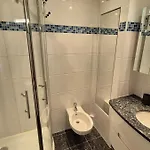 Les Vues De Lily - *